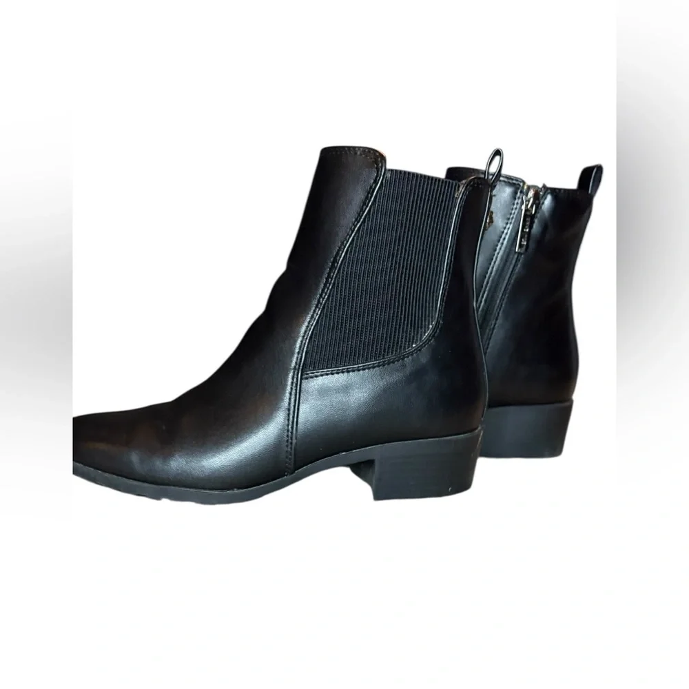 Anne Klein Coralie Black Ankle Boots Size 7.5 Comfort Chelsea Booties